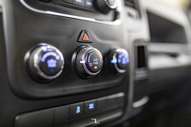 2016 Ram 2500 4x4 Crew Cab SXT HEMI Fuel Wheels Red Deer AB