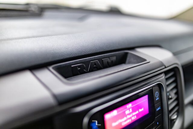 2016 Ram 2500 4x4 Crew Cab SXT HEMI Fuel Wheels Red Deer AB