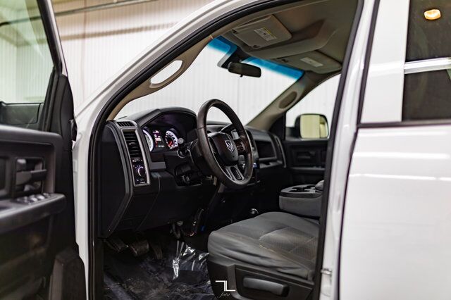 2016 Ram 2500 4x4 Crew Cab SXT HEMI Fuel Wheels Red Deer AB