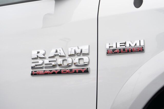 2016 Ram 2500 Laramie 4X4 / 6.4L V8 / Cooled Seats / 5th Wheel! High Point NC