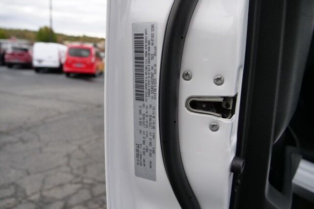 2016 Ram 2500 Laramie 4X4 / 6.4L V8 / Cooled Seats / 5th Wheel! High Point NC