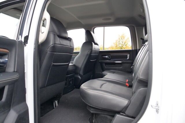 2016 Ram 2500 Laramie 4X4 / 6.4L V8 / Cooled Seats / 5th Wheel! High Point NC