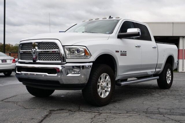 2016 Ram 2500 Laramie 4X4 / 6.4L V8 / Cooled Seats / 5th Wheel! High Point NC