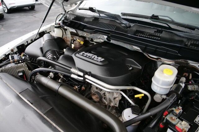 2016 Ram 2500 Laramie 4X4 / 6.4L V8 / Cooled Seats / 5th Wheel! High Point NC