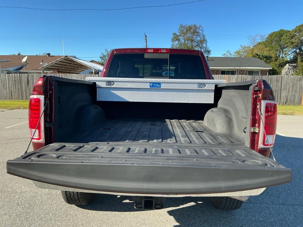 2016 Ram 2500 Laramie, HEATED/VENTILATED SEATS, TOW PACKAGE, BED LINER, RUNNING BOARDS, POWER FOLDING MIRRORS, BACKUP CAMERA, UNIVERSAL GARAGE DOOR OPENER, HEATED REAR SEATS, POWER SLIDING REAR WINDOW, CLEAN CARFAX, THE TRUCK THAT CAN HAUL IT ALL! Norfolk VA