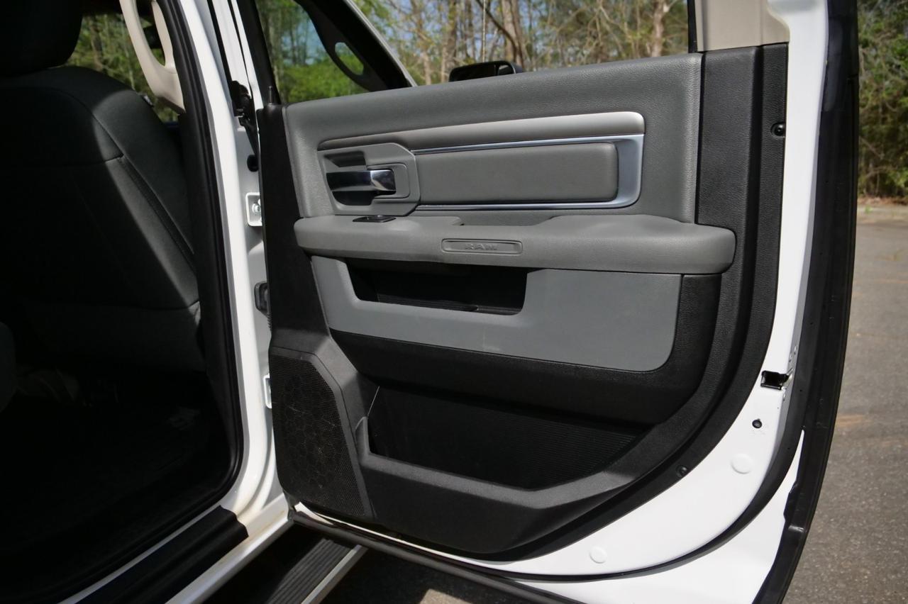 2016 Ram 2500 SLT 4X4 / Turbo Diesel / Rough Country Winch! Lincolnton NC