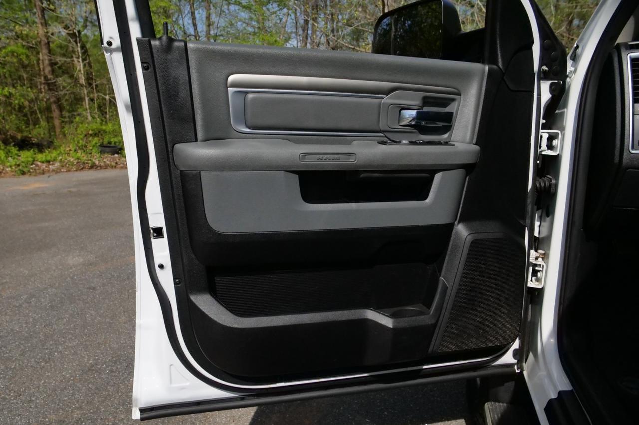 2016 Ram 2500 SLT 4X4 / Turbo Diesel / Rough Country Winch! Lincolnton NC