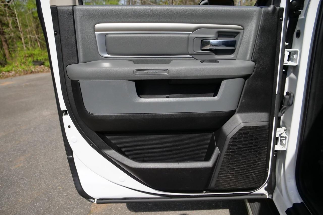 2016 Ram 2500 SLT 4X4 / Turbo Diesel / Rough Country Winch! Lincolnton NC