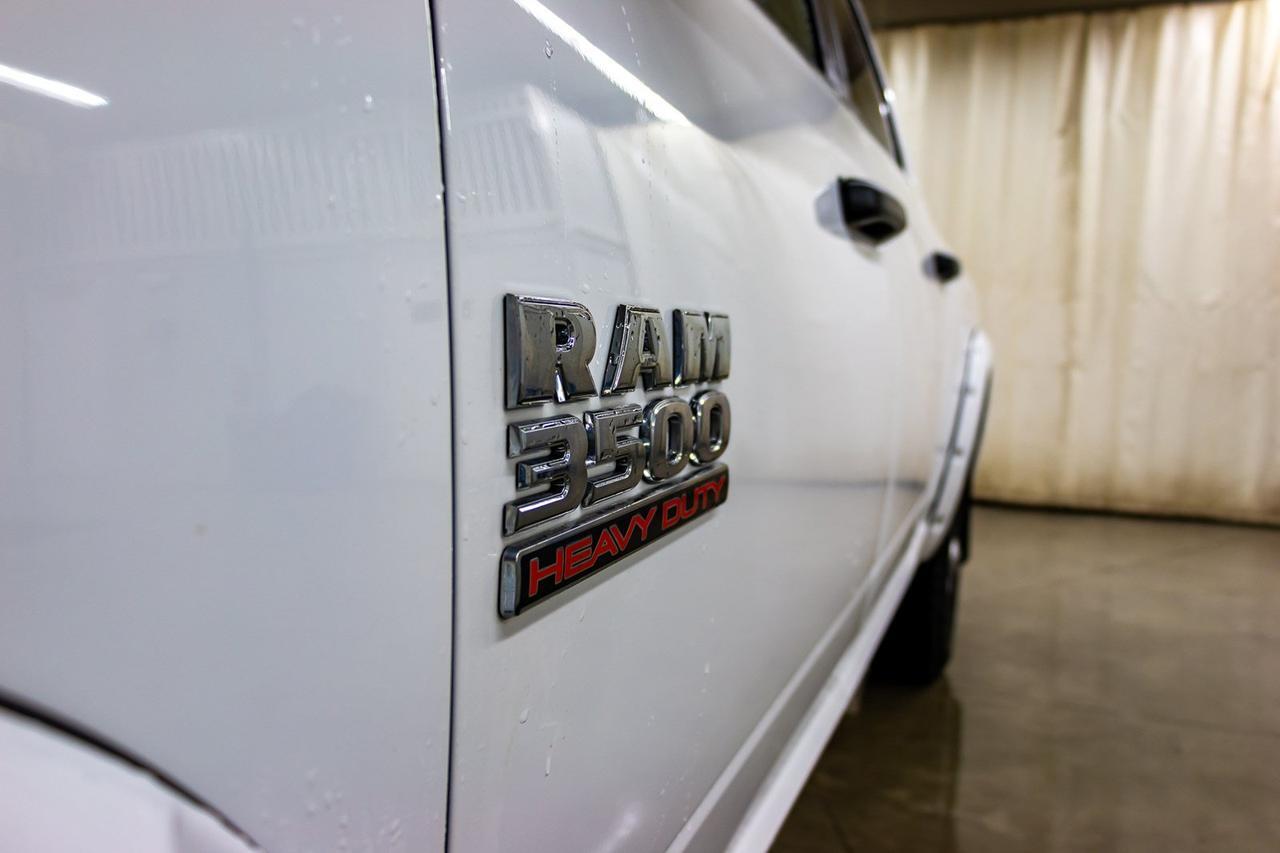 2016 Ram 3500 4x4 Crew Cab SLT Diesel AISIN Nav Red Deer AB