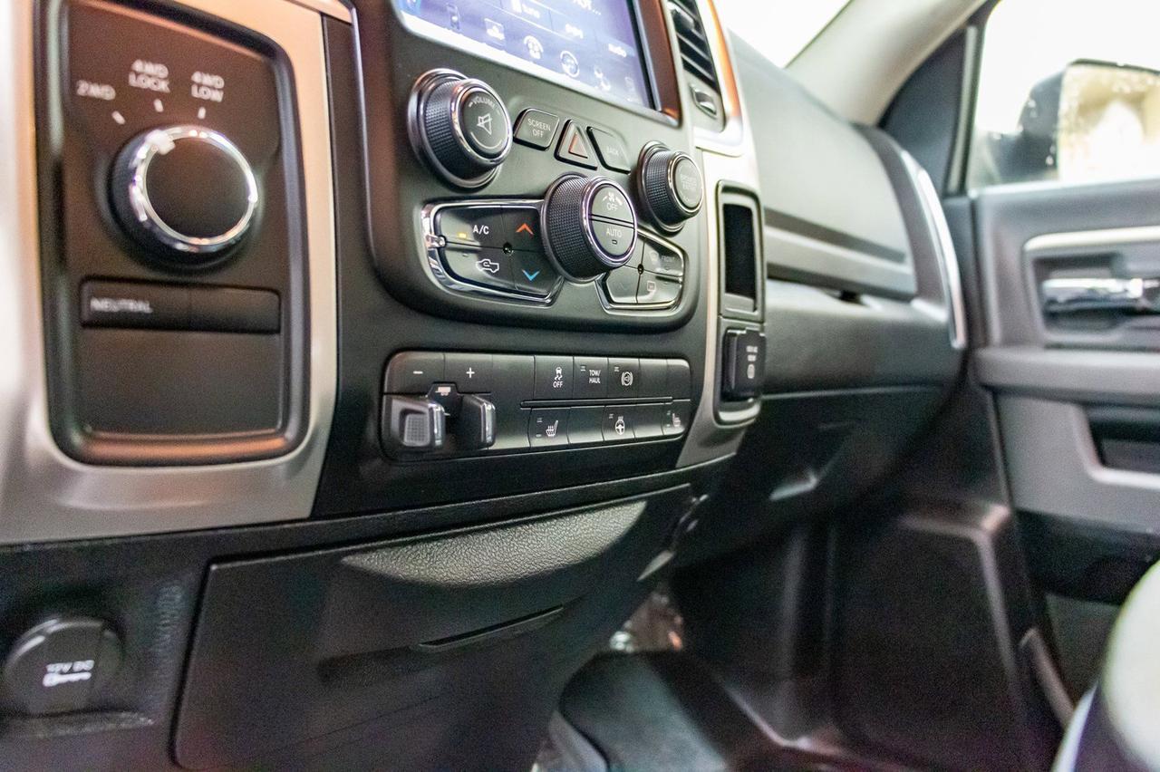 2016 Ram 3500 4x4 Crew Cab SLT Diesel AISIN Nav Red Deer AB