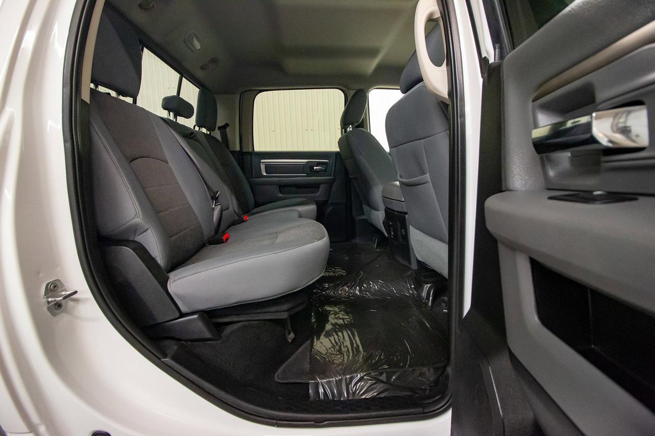 2016 Ram 3500 4x4 Crew Cab SLT Diesel Dually Red Deer AB