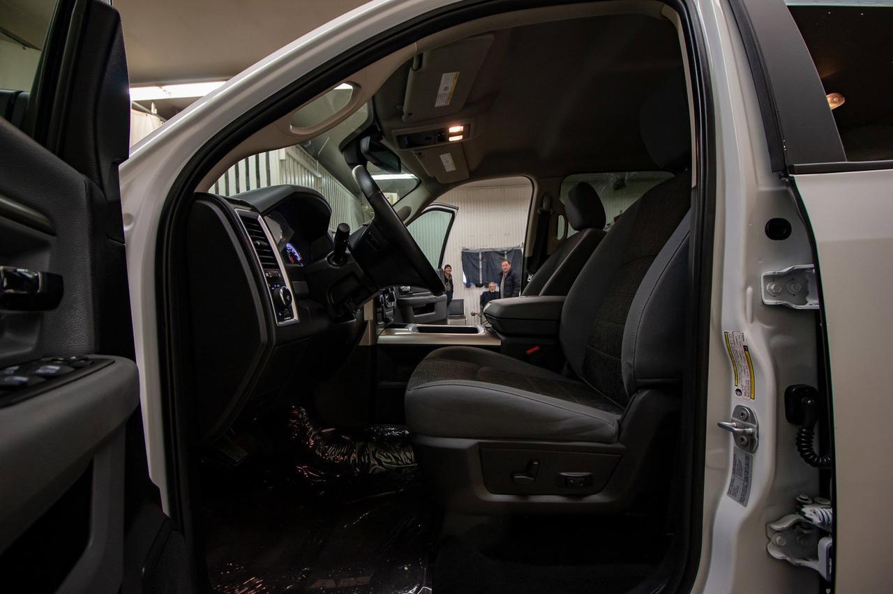 2016 Ram 3500 4x4 Crew Cab SLT Diesel Dually Red Deer AB