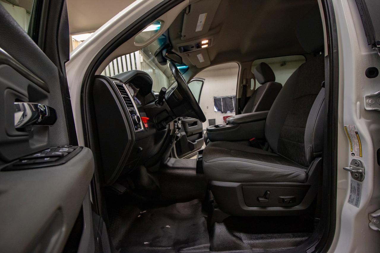 2016 Ram 3500 4x4 Crew Cab SLT Diesel Dually Red Deer AB