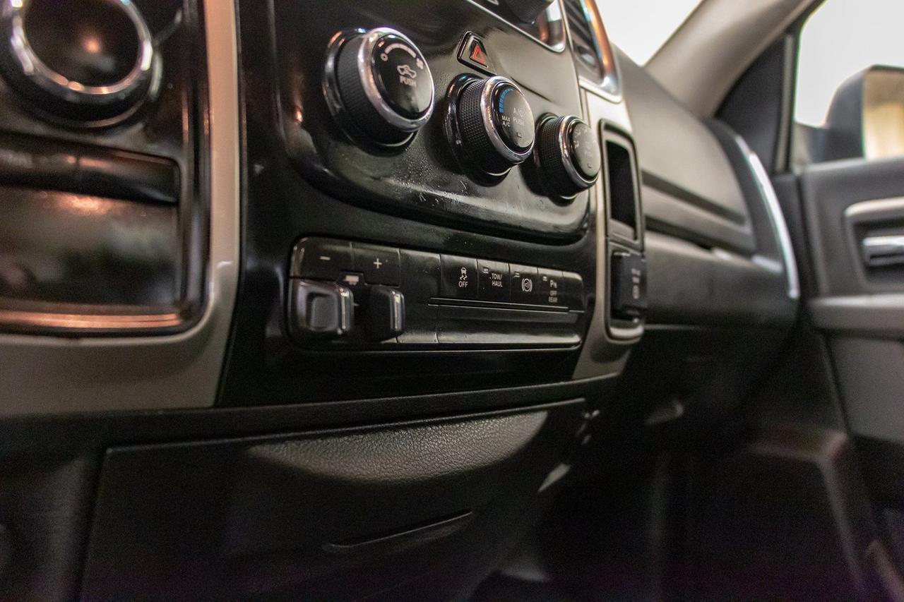 2016 Ram 3500 4x4 Crew Cab SLT Diesel Dually Red Deer AB