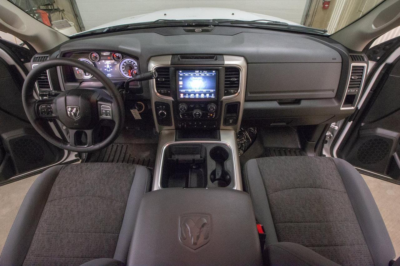 2016 Ram 3500 4x4 Crew Cab SLT HEMI Red Deer AB
