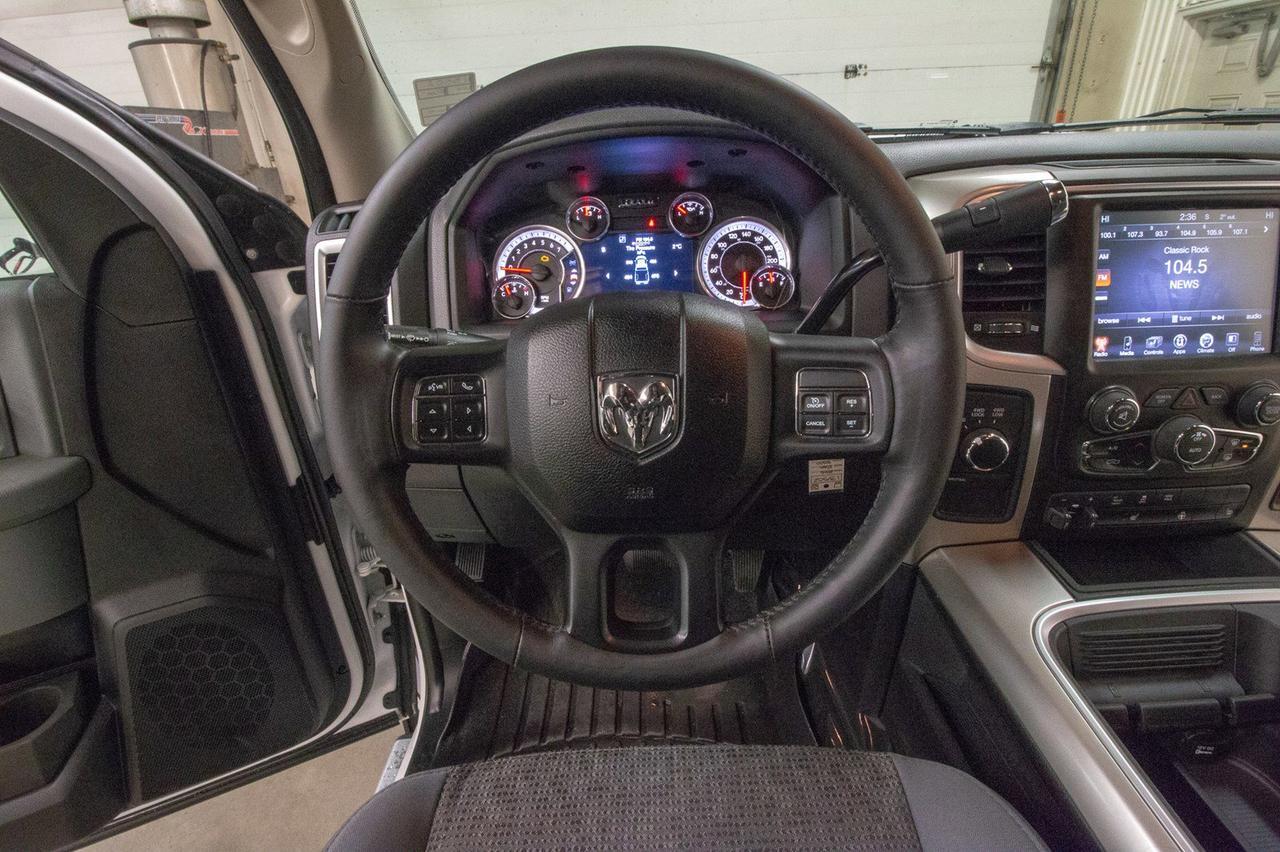 2016 Ram 3500 4x4 Crew Cab SLT HEMI Red Deer AB