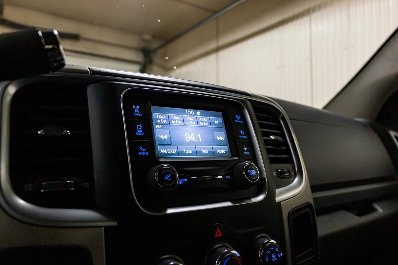 2016 Ram 3500 4x4 Crew Cab SLT Longbox Diesel AISIN Leather Red Deer AB