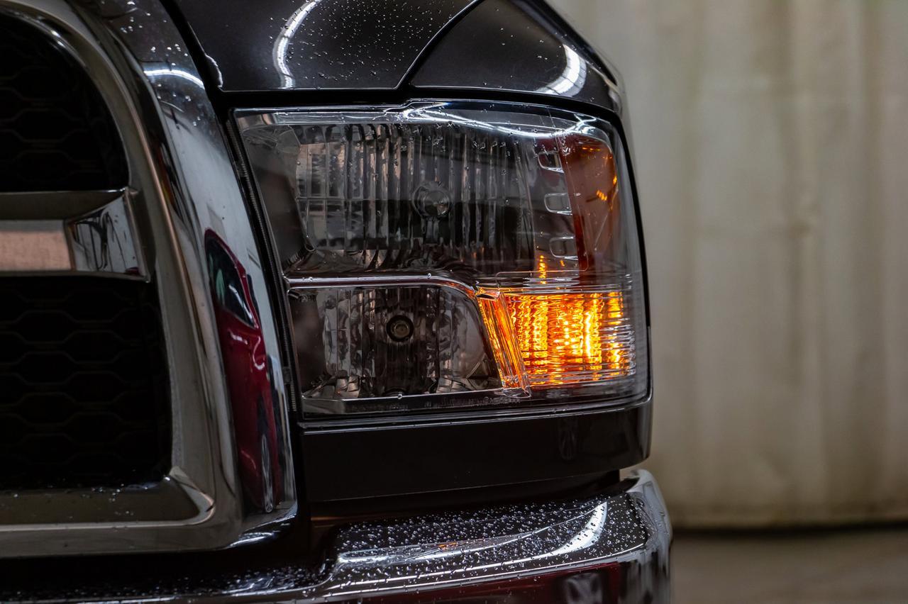 2016 Ram 3500 4x4 Crew Cab SLT Longbox Diesel AISIN Leather Red Deer AB