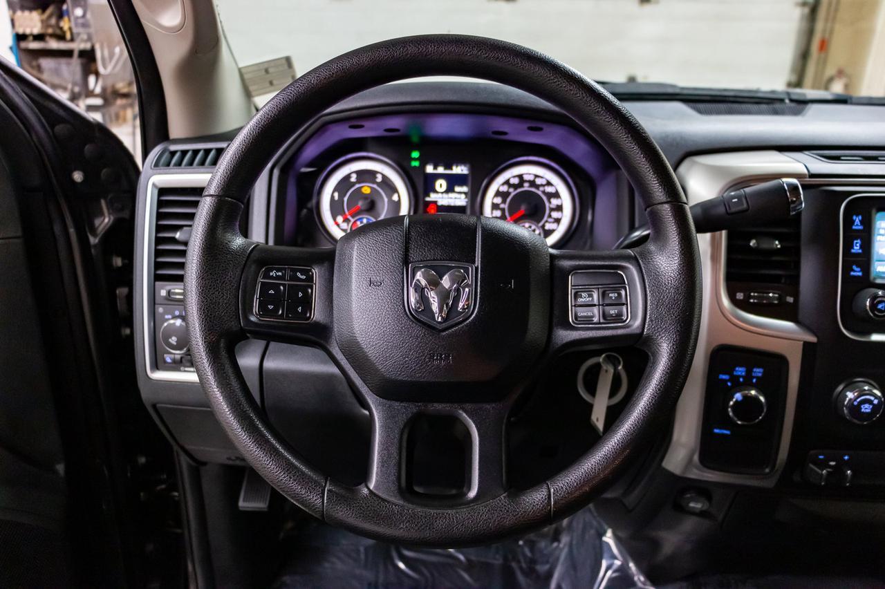 2016 Ram 3500 4x4 Crew Cab SLT Longbox Diesel AISIN Leather Red Deer AB