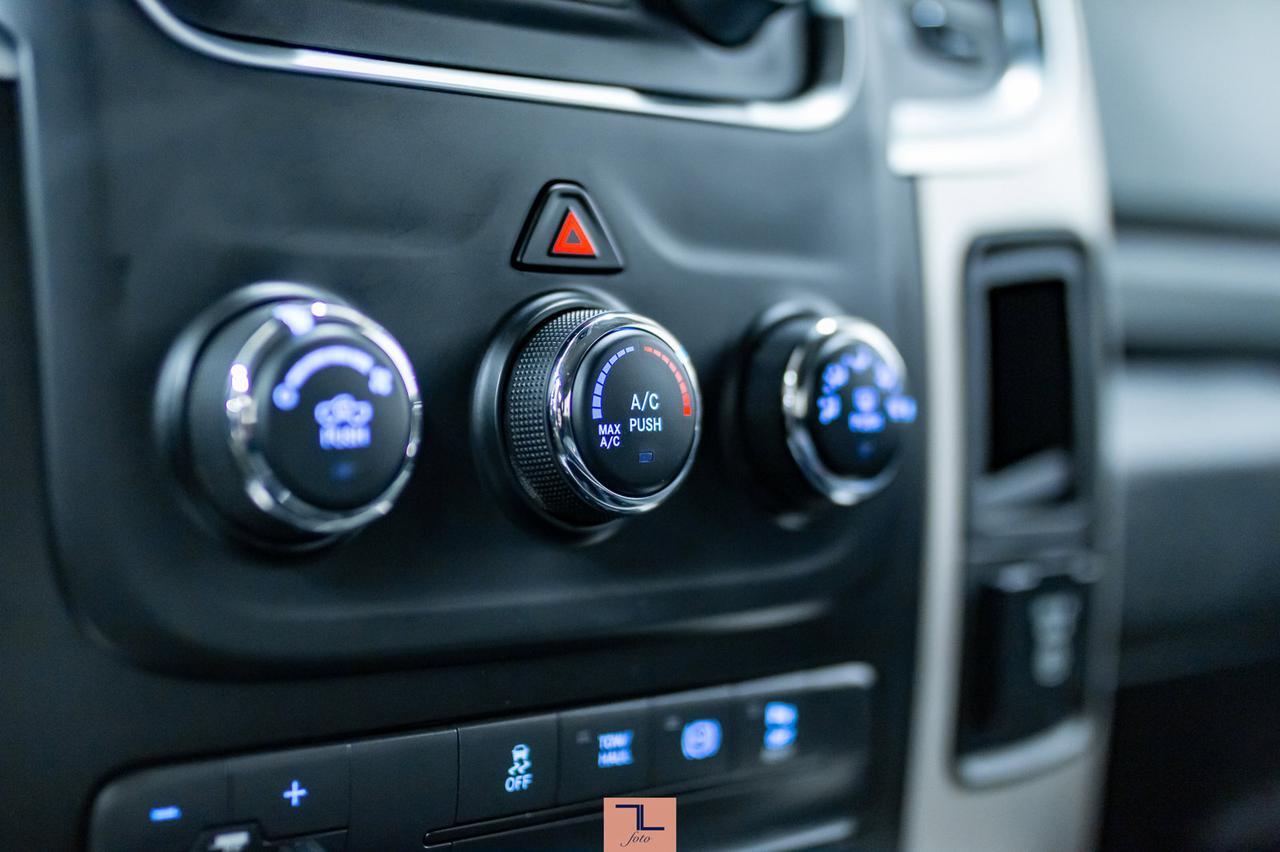 2016 Ram 3500 4x4 Crew Cab SLT Longbox Diesel BCam Red Deer AB