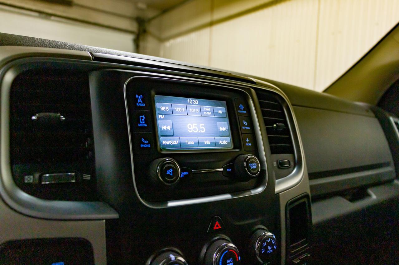 2016 Ram 3500 4x4 Crew Cab SLT Longbox Diesel Manual Red Deer AB