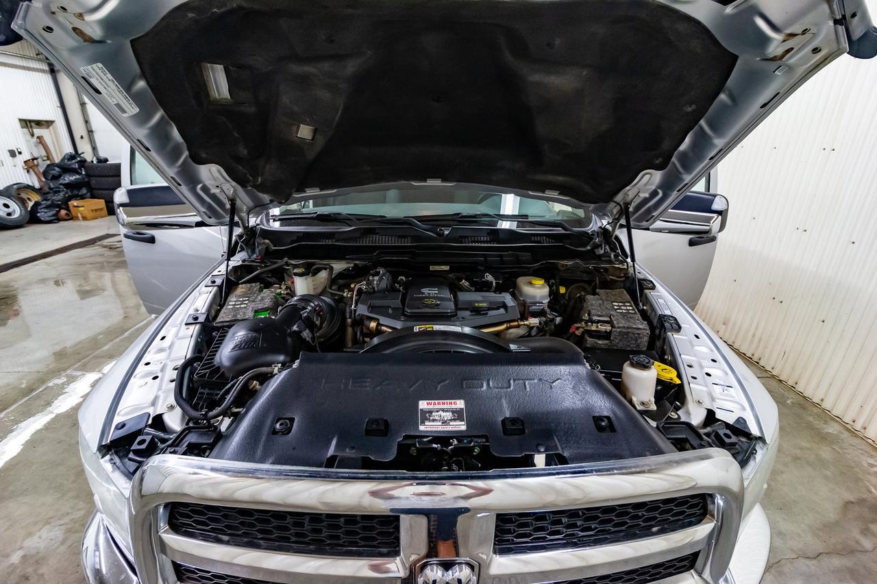 2016 Ram 3500 4x4 Crew Cab SLT Longbox Diesel Manual Red Deer AB