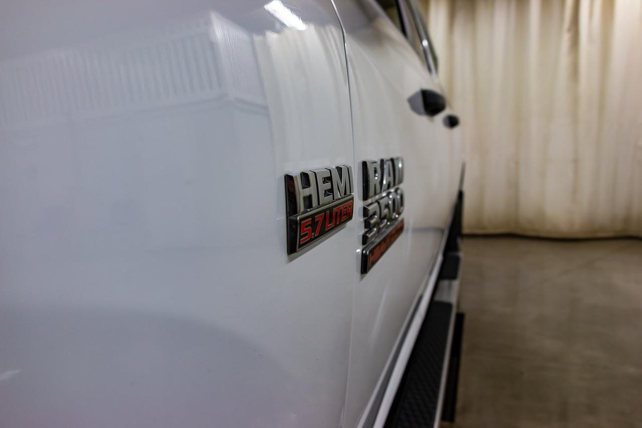 2016 Ram 3500 4x4 Crew Cab SLT Longbox Red Deer AB