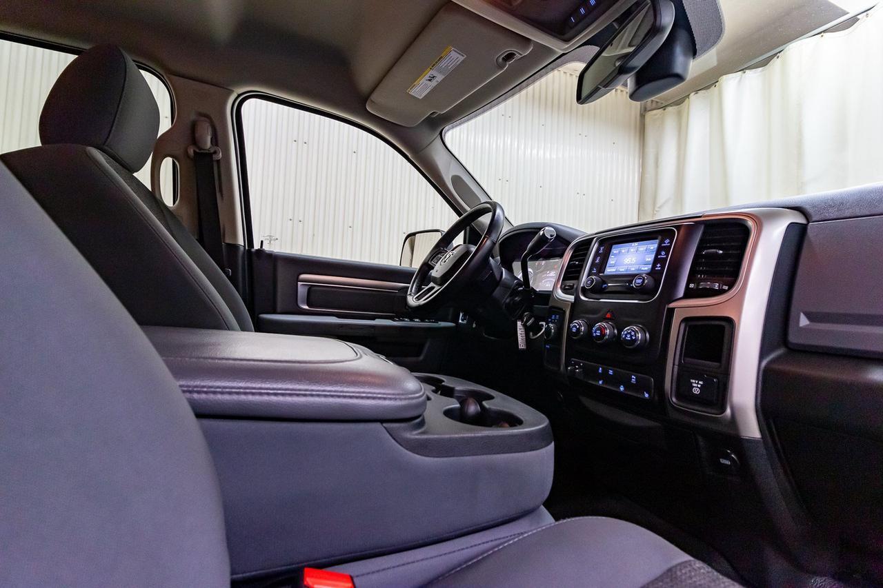2016 Ram 3500 4x4 Crew Cab SLT Longbox Red Deer AB