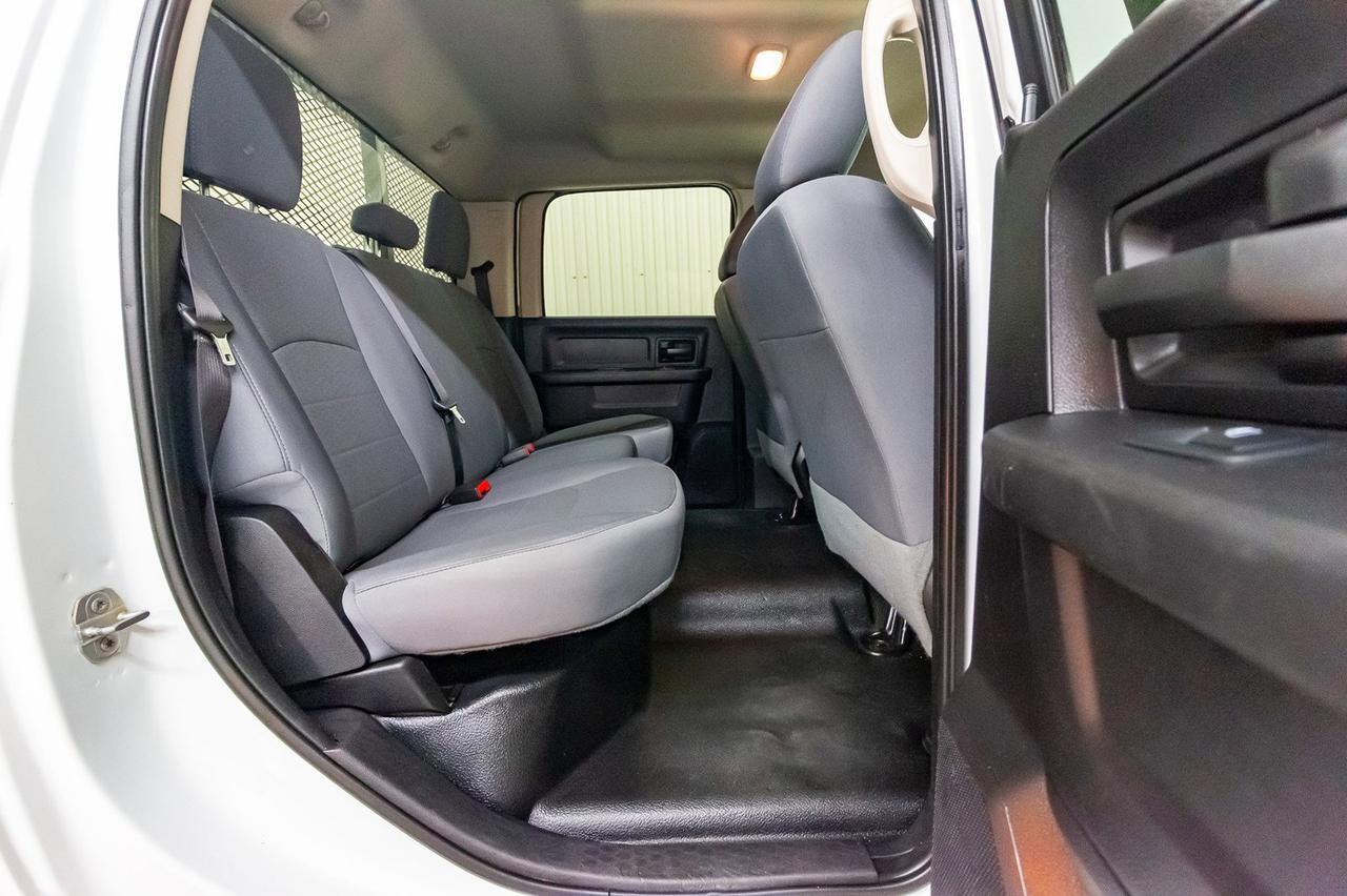 2016 Ram 3500 4x4 Crew Cab ST DRW Deck Red Deer AB