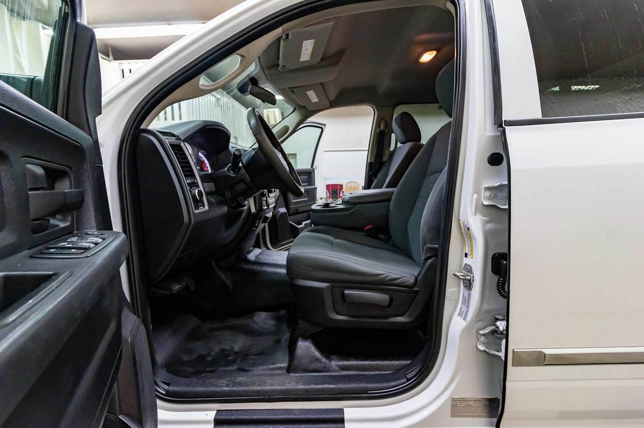 2016 Ram 3500 4x4 Crew Cab ST DRW Deck Red Deer AB