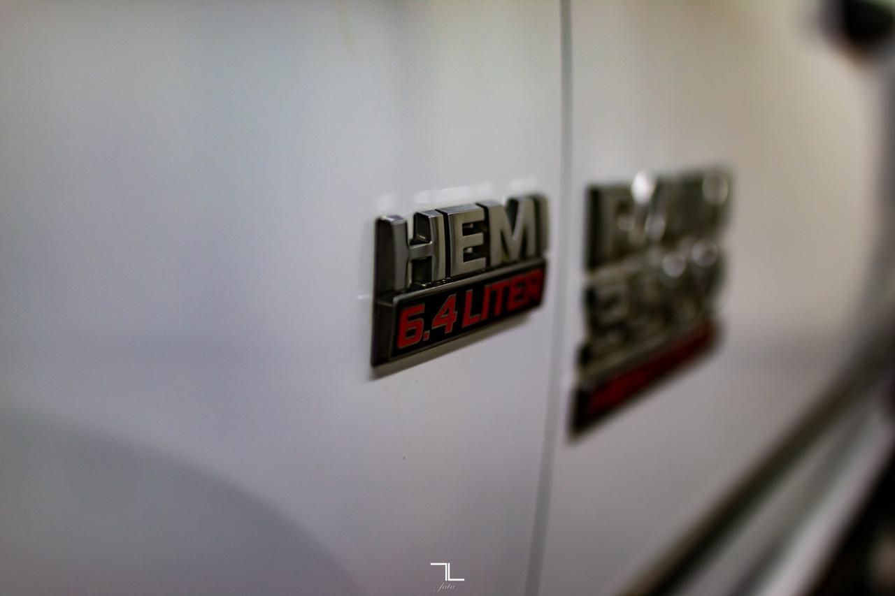 2016 Ram 3500 4x4 Crew Cab ST Deck HEMI Red Deer AB