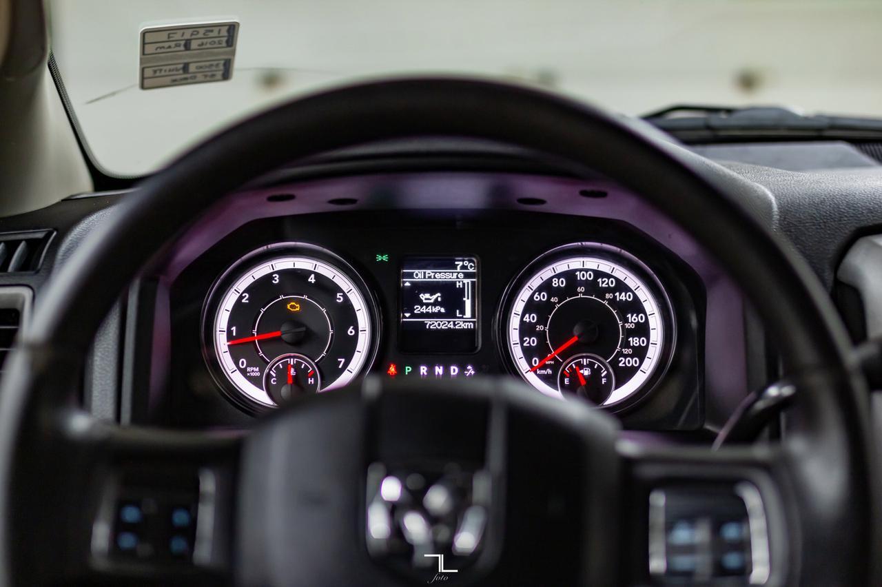 2016 Ram 3500 4x4 Crew Cab ST Deck HEMI Red Deer AB