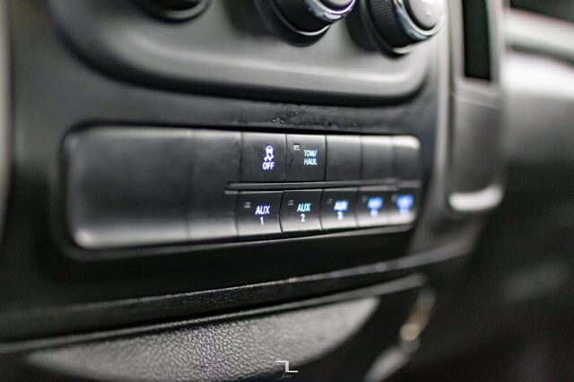 2016 Ram 3500 4x4 Crew Cab ST Deck HEMI Red Deer AB