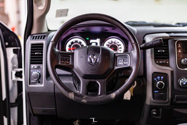 2016 Ram 3500 4x4 Crew Cab ST Deck HEMI Red Deer AB