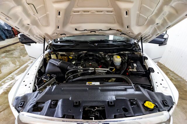 2016 Ram 3500 4x4 Crew Cab ST Deck HEMI Red Deer AB