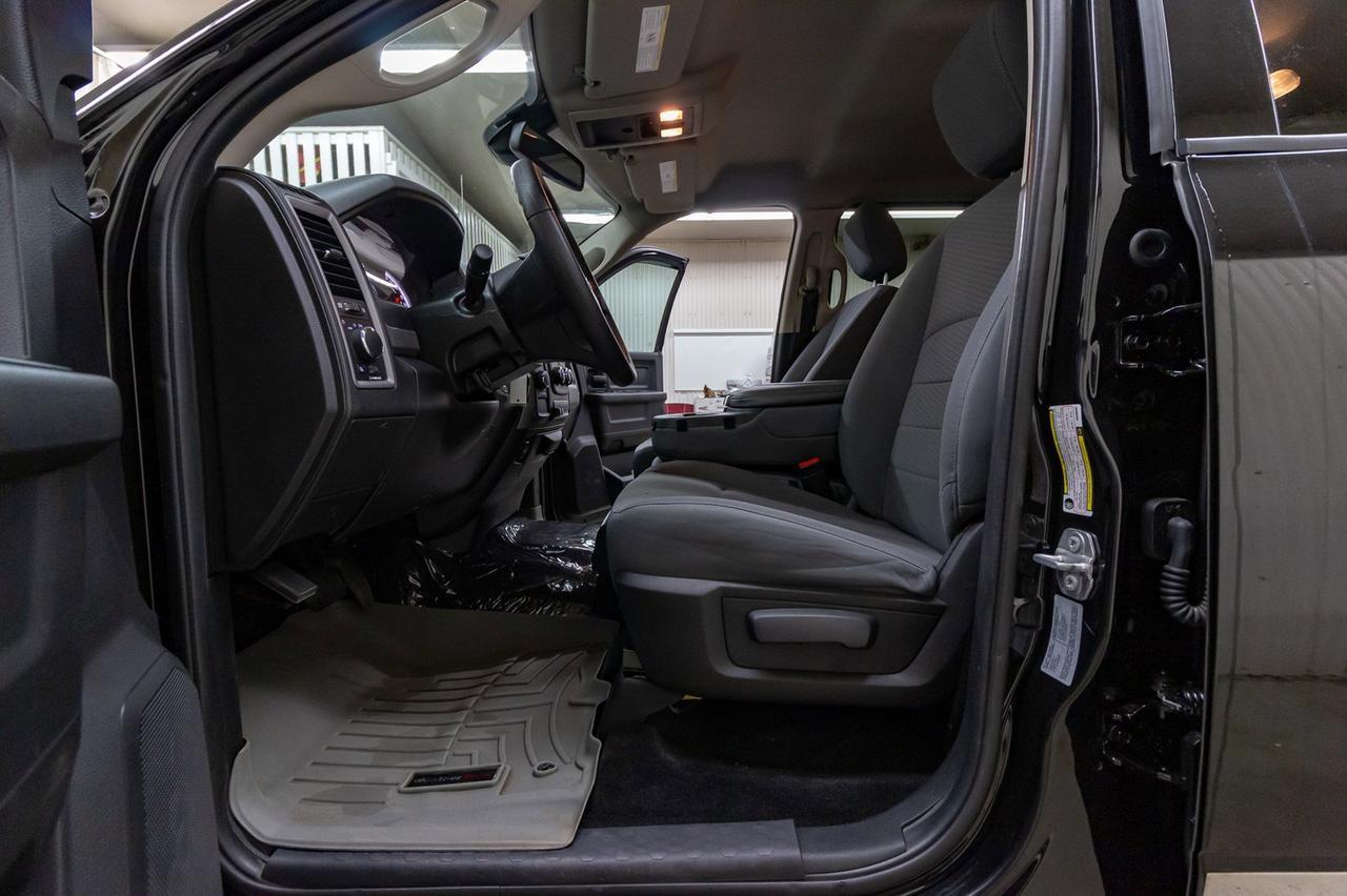 2016 Ram 3500 4x4 Crew Cab SXT Longbox Diesel Red Deer AB