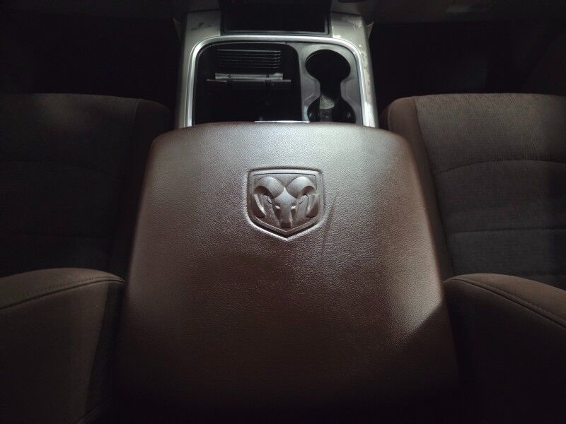 2016 Ram 3500 Big Horn Dually 4WD 6.7L Diesel Backup Camera Gooseneck Rear Air Bags FREE WARRANTY Arlington TX