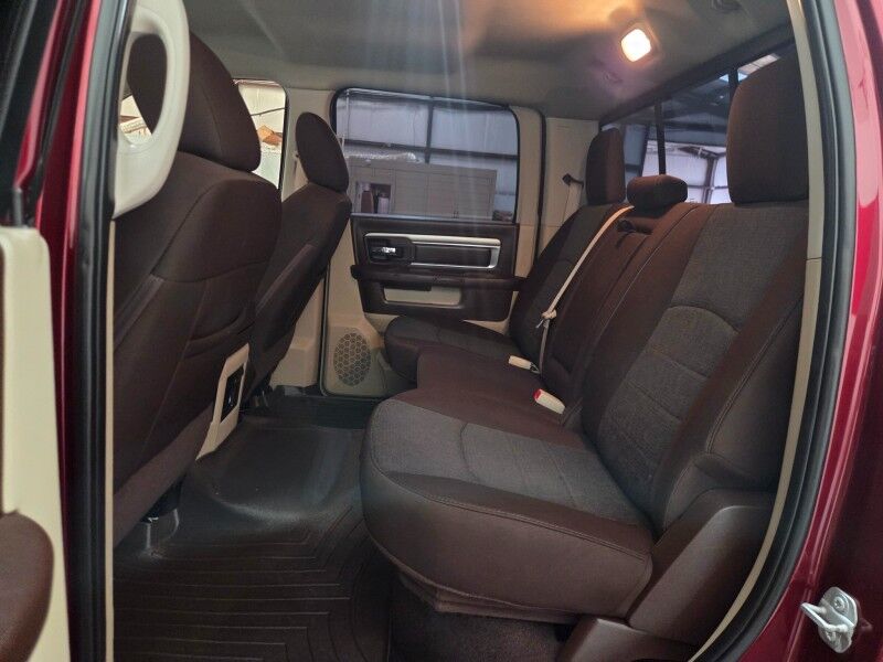 2016 Ram 3500 Big Horn Dually 4WD 6.7L Diesel Backup Camera Gooseneck Rear Air Bags FREE WARRANTY Arlington TX