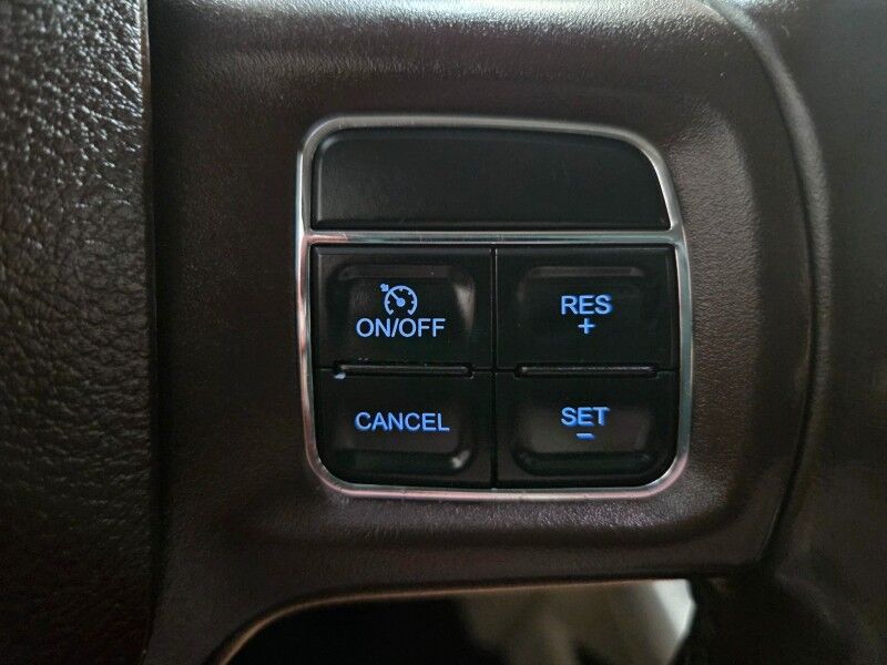 2016 Ram 3500 Big Horn Dually 4WD 6.7L Diesel Backup Camera Gooseneck Rear Air Bags FREE WARRANTY Arlington TX