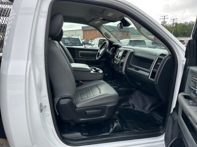 2016 Ram 3500 DRW Tradesman 4x4 Stake Body w/ Liftgate Ashland VA