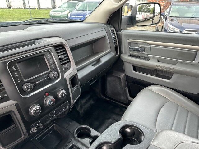 2016 Ram 3500 DRW Tradesman 4x4 Stake Body w/ Liftgate Ashland VA
