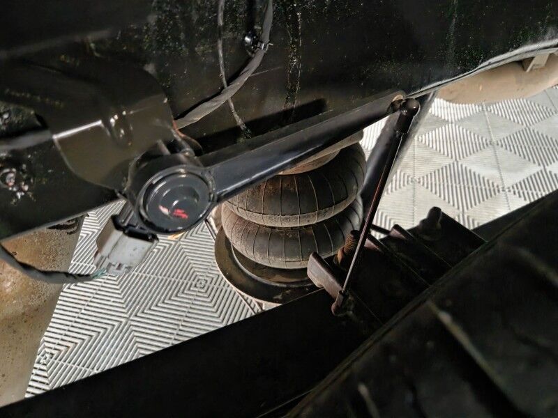 2016 Ram 3500 L:aramie 6.7L Diesel AISIN Transmission GPS Camera Michelin FREE WARRANTYTires Arlington TX