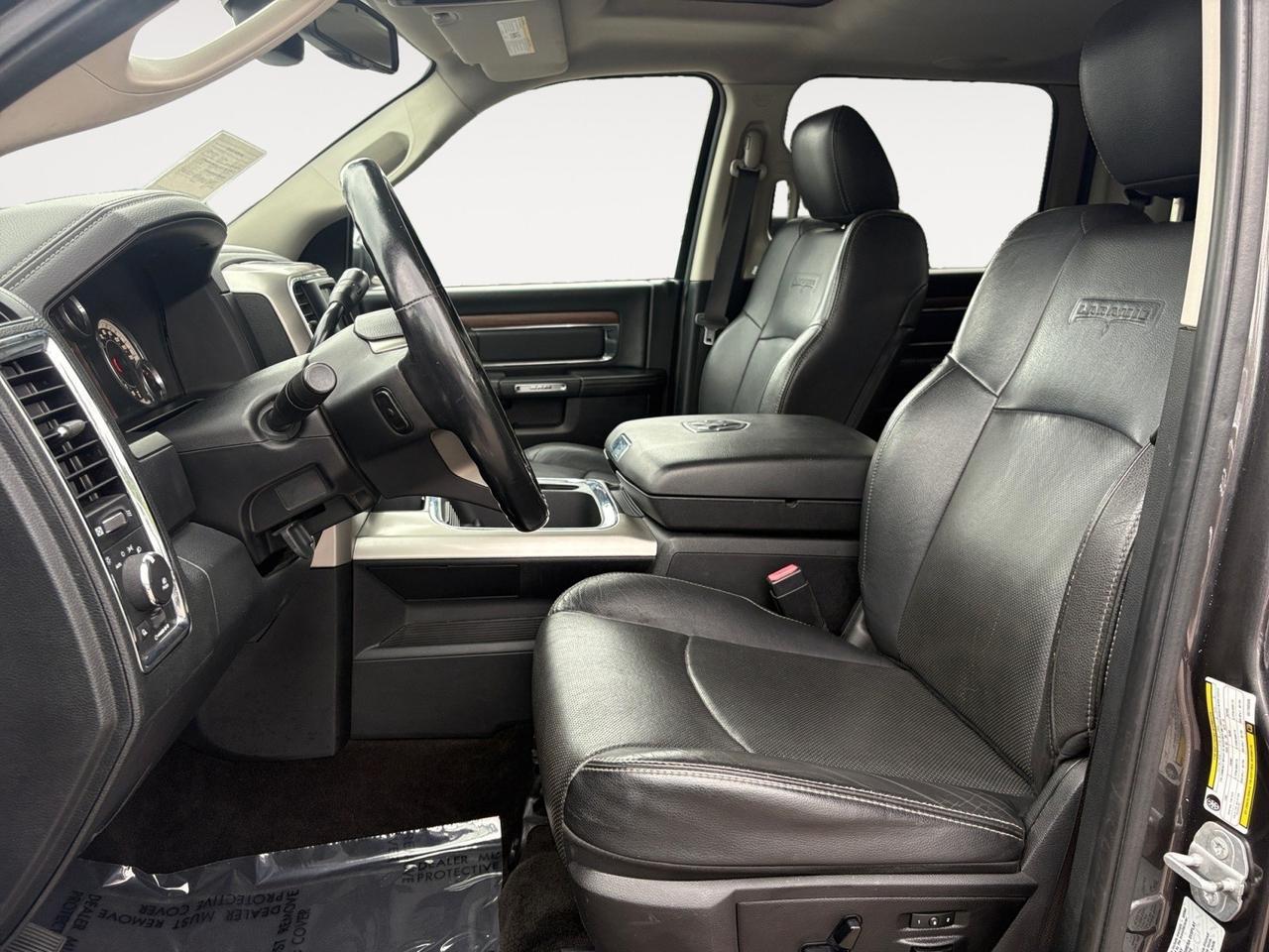 2016 Ram 3500 Laramie, RUNNING BOARDS, SUNROOF, REMOTE START, BED LINER, BACKUP CAMERA WITH PARKING SENSORS, HEATED & VENTLATED SEATS, NAVIGATION, BLUETOOTH, AND MORE YOU CAN&apos;T MISS! Virginia Beach VA