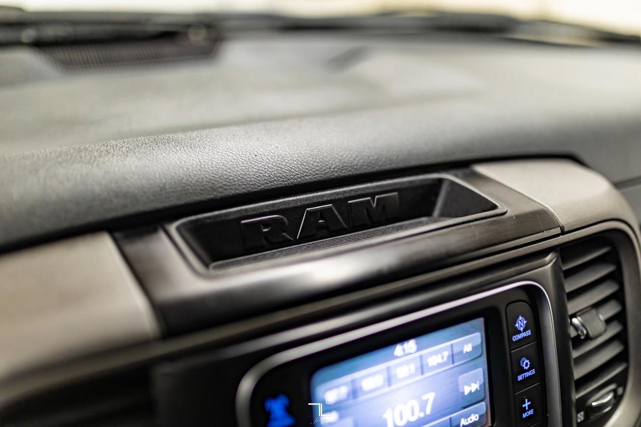 2016 Ram 5500 4x4 Crew Cab ST Dually Deck HEMI Red Deer AB