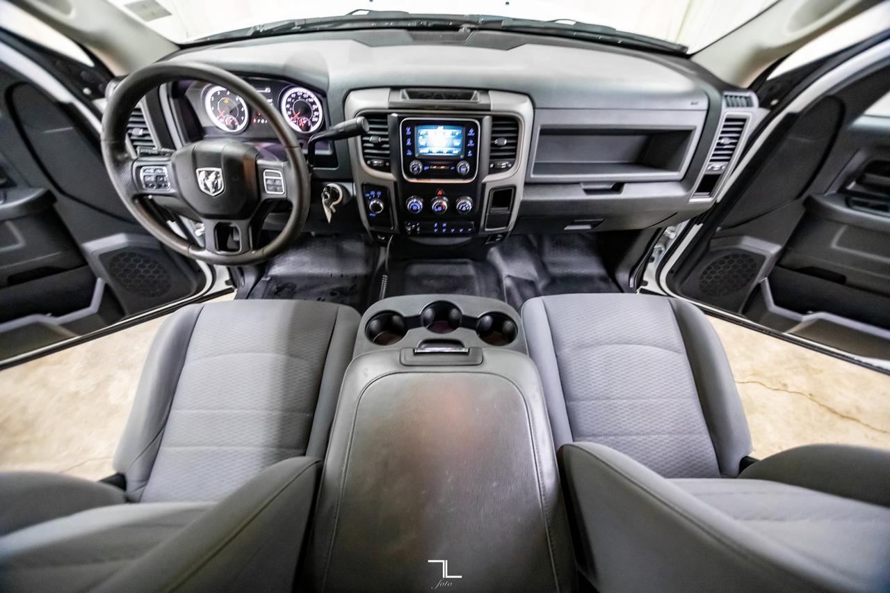 2016 Ram 5500 4x4 Crew Cab ST Dually Deck HEMI Red Deer AB