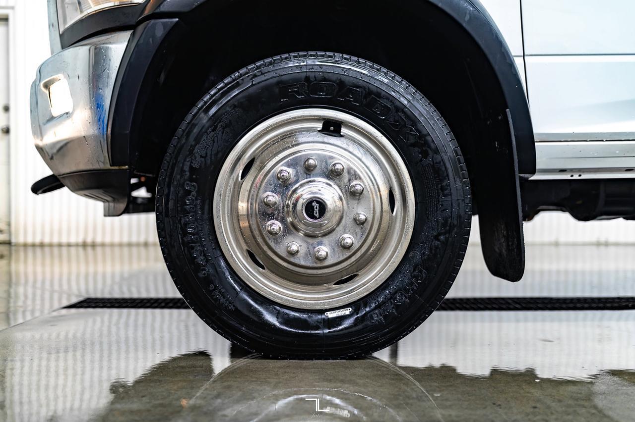 2016 Ram 5500 4x4 Crew Cab ST Dually Deck HEMI Red Deer AB