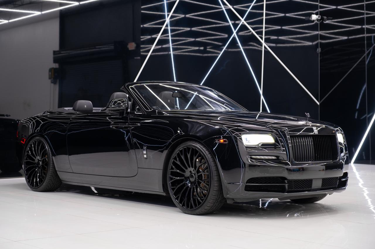 2016 Rolls-Royce Dawn Base