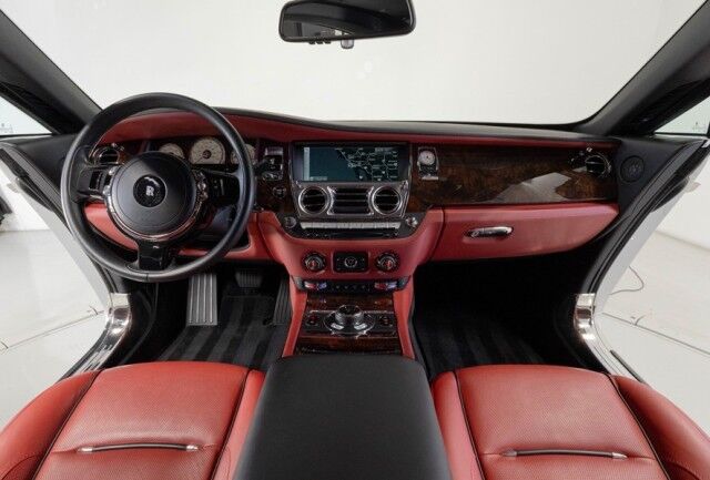 2016 Rolls-Royce Wraith *STARLIGHT HEADLINER* *BESPOKE AUDIO* *ONLY 16,000 MILES* *SILVER ON RED* San Diego CA