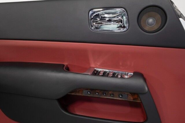 2016 Rolls-Royce Wraith *STARLIGHT HEADLINER* *BESPOKE AUDIO* *ONLY 16,000 MILES* *SILVER ON RED* San Diego CA