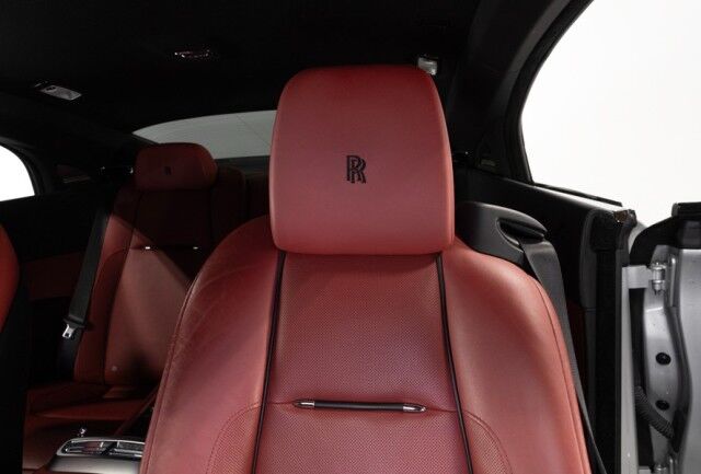 2016 Rolls-Royce Wraith *STARLIGHT HEADLINER* *BESPOKE AUDIO* *ONLY 16,000 MILES* *SILVER ON RED* San Diego CA